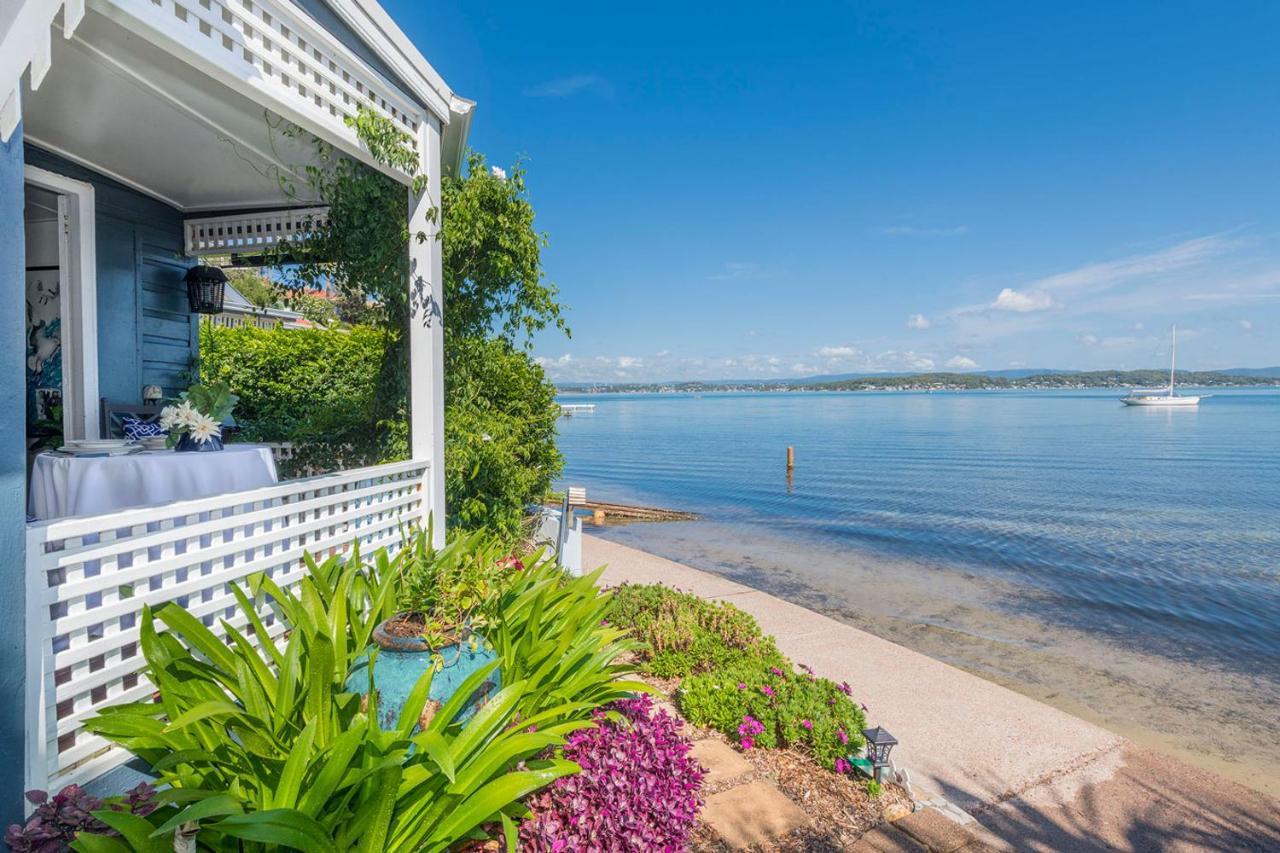 Selby Cottage - Intimate Waterfront Getaway Marks Point Exteriör bild